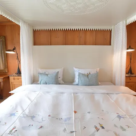 Casa Fausta Capaul Hotel *