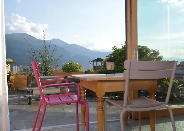 Casa Fausta Capaul Hotel *