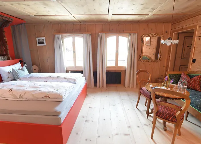 Casa Fausta Capaul Otel *