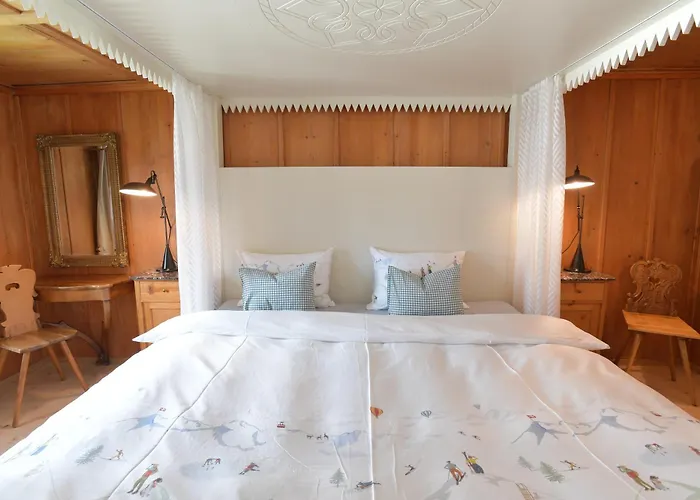 Casa Fausta Capaul Hotel *