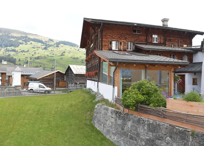 Casa Fausta Capaul Otel Breíl