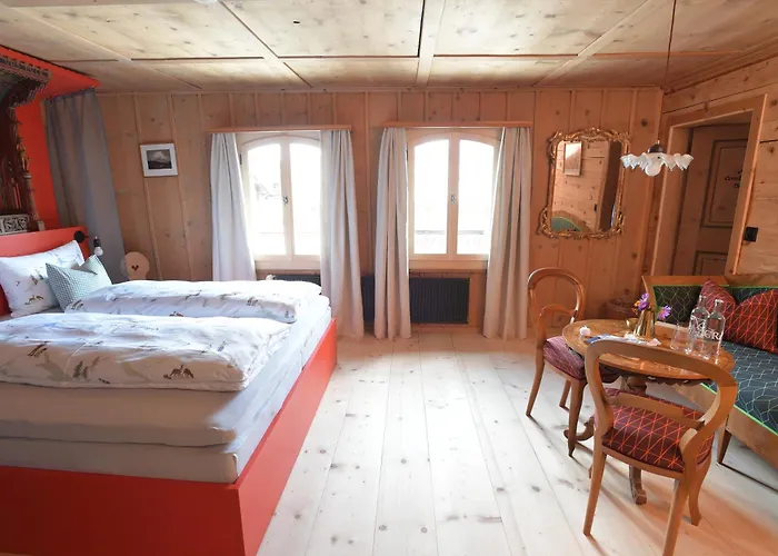 Casa Fausta Capaul Otel